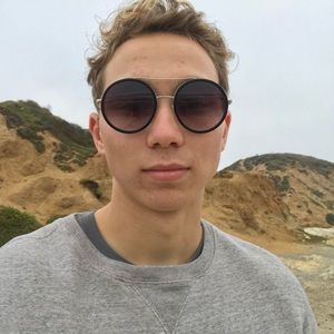 Meet your Posher, Justin